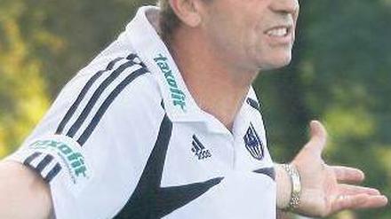 Alles muss raus. Dietmar Demuth hat den SV Babelsberg 03 auf seine ganz spezielle Art in die Dritte Liga geführt.