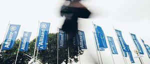 Auf Kurs. Im ersten Halbjahr überstand die Allianz Erdbeben und Stürme und weitete ihr Geschäft aus. Foto: ddp