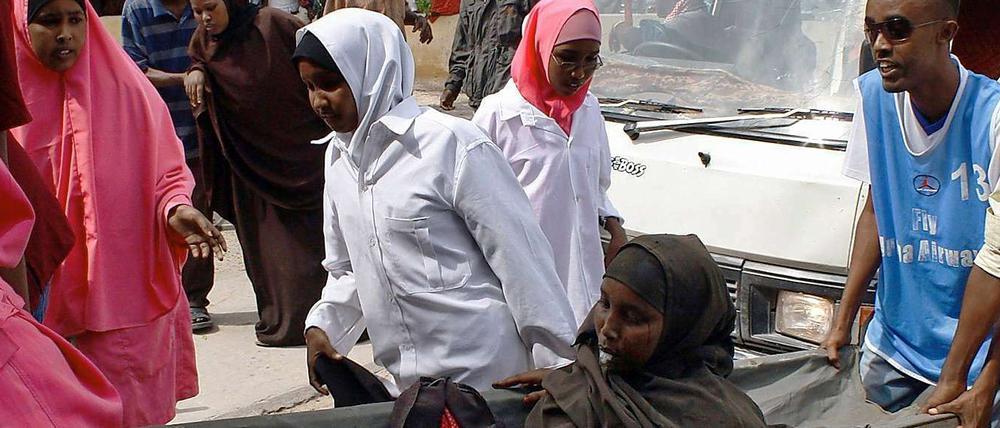 Zivile Opfer der Offensive der Shebab-Miliz in der somalischen Hauptstadt Mogadischu.