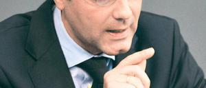 Norbert Röttgen legt Kriterien für die Sicherheit des Endlagers vor.