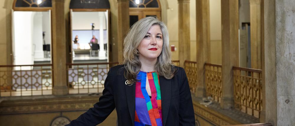 Tatiana Bazzichelli organisiert im Kunstquartier Bethanien eine Konferenz zur Zukunft von Kriegsführung.