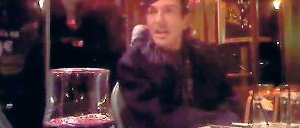 Runtergekommen, aber chic. Innenansicht der Bar von dem berüchtigten Handyvideo, mutmaßlich mit John Galliano. Foto: AFP