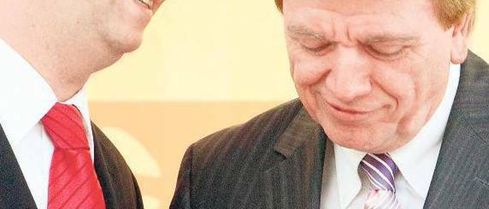 Hocherfreut können beide nicht sein: Bouffier (rechts) und Schäfer-Gümbel.Foto: dpa