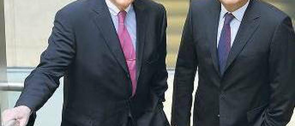 Der Sanierer. Hans-Gerd Höptner (links neben Aufsichtsratschef Peter Döhmen) soll Teldafax retten. Foto: dapd