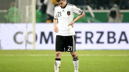 Nach der Niederlage gegen Australien hadert Sven Bender mit seiner Leistung. Nicht alle waren mit so großem Ehrgeiz angetreten wie der Debütant.