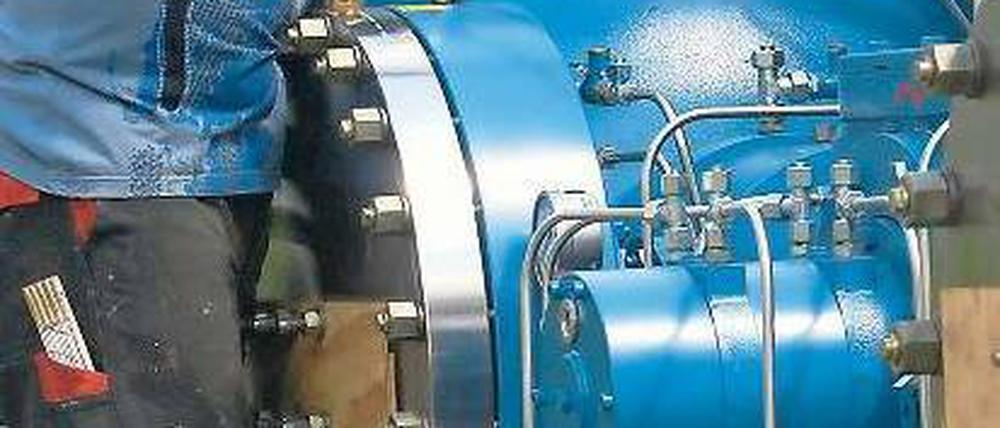 In die Tiefe. Der Energiekonzern Vattenfall erprobt die unterirdische Verpressung klimaschädlichen Kohlendioxids im ostbrandenburgischen Schwarze Pumpe. Foto: dpa/Georg Ismar