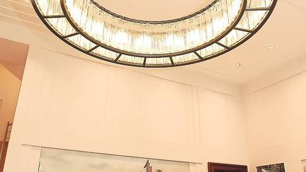 Was kann ich für Sie tun? Das hört der Hausbewohner gern. Doch nobel residieren – inklusive Edelpförtner als Mädchen für alles – hat seinen Preis. Auch in Berlin.