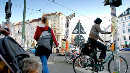 Verkehr am Rosenthaler Platz in Mitte.