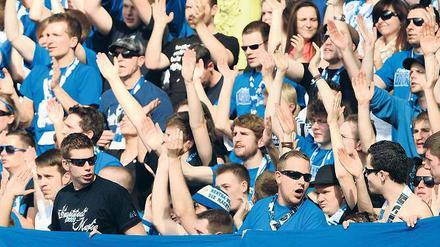 Mission schon erfüllt? Herthas Fans beschäftigen sich bereits mit der Ersten Liga, die sportliche Führung hingegen hält sich weiterhin strikt an die Tagesordnung. Foto: dpa