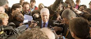 In der Zwickmühle. Portugals Finanzminister Fernando Teixeira muss die von der EU erzwungenen Sparmaßnahmen im eigenen Land durchsetzen. 