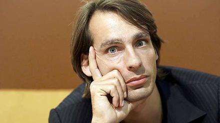 Richard David Precht (46) ist Publizist und Buchautor. Er studierte Philosophie, Germanistik und Kunstgeschichte in Köln. Zuletzt erschien "Die Kunst, kein Egoist zu sein".