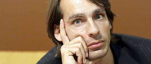 Richard David Precht (46) ist Publizist und Buchautor. Er studierte Philosophie, Germanistik und Kunstgeschichte in Köln. Zuletzt erschien "Die Kunst, kein Egoist zu sein".