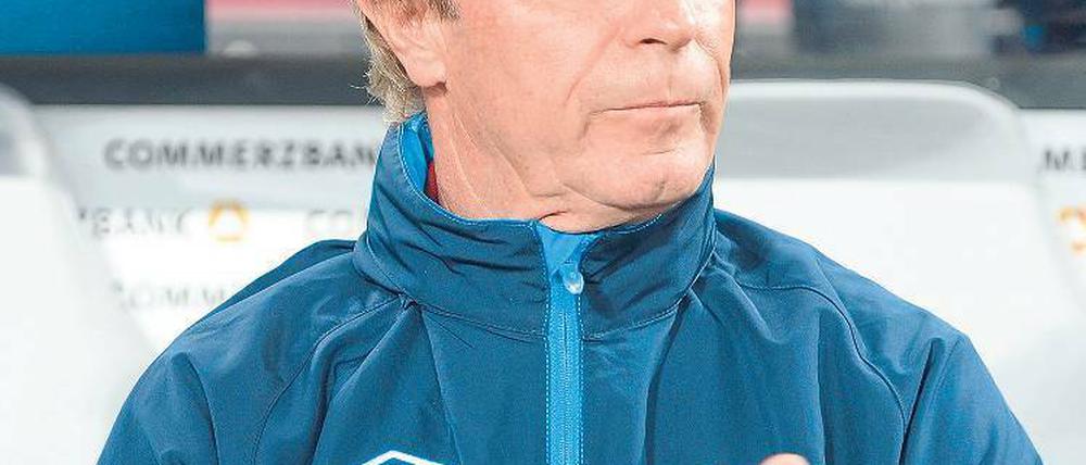 Berti in Baku. In Aserbaidschan bleibt sein seltsamer Humor unverstanden. Foto: dpa