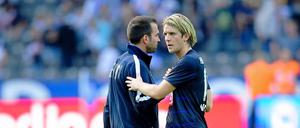 Hertha-Coach Markus Babbel (l.) vertraut in der Zentrale derzeit Andreas Ottl und Peter Niemeyer (r.).