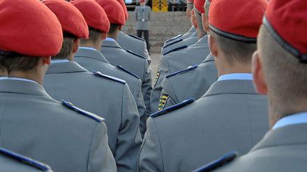 31 von 380 Bundeswehrstandorten sollen geschlossen werden. Besonders strukturschwache Regionen fürchten Schließungen.