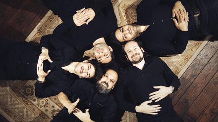 Die Band Sistanagila.