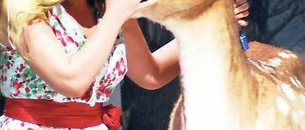 Dem Damwild allein klag ich meine Pein. Anna Samuil als Marenka Foto: Fieguth