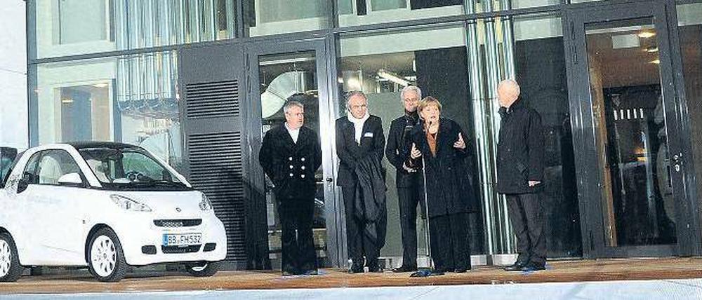 Prominenter Bauträger. Die Regierung will mit dem „bewohnbaren Prototyp“ innovatives Bauen und Elektromobilität verknüpfen.