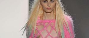 Spiel mit den Geschlechterrollen. Andrej Pejic, Serbe aus Bosnien, Superstar der Modebranche.