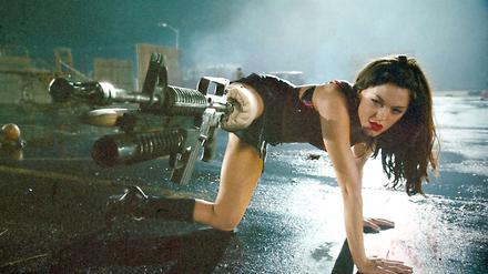 Ironische Gewaltüberzeichnung im Grindhouse-Double Feature Death Proof/ Planet Terror der Regisseure Tarantino und Rodriguez.
