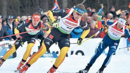 Drama, Drama. Die Einführung der Massenstarts, Verfolgungsrennen und Mixed-Staffeln im Biathlon wurde auch auf Druck der Medien durchgesetzt. Foto: dpa