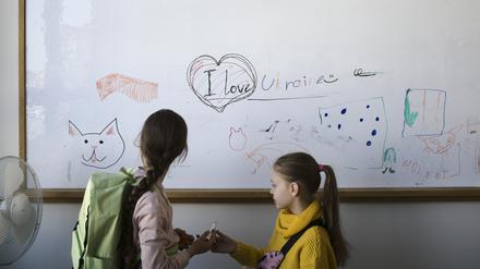 Viele Berliner Schulen haben mittlerweile ukrainische Kinder aufgenommen. 