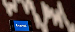 Erst sah alles gut aus. Dann stürzte die Aktie bis auf 23,86 Euro ab. Mittlerweile steigt der Kurs wieder ein wenig.