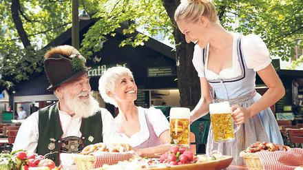 Seit 200 Jahren dürfen die Münchner ihre kühle Maß im Biergarten trinken. Foto: OT