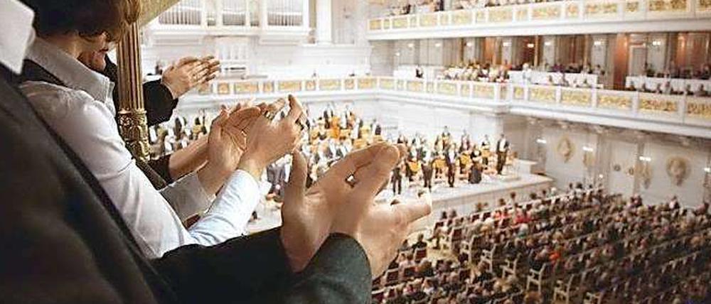 Applaus im Konzerthaus Berlin. 