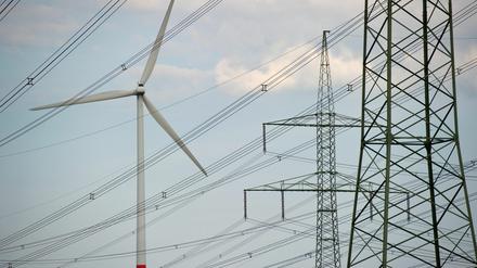 Das Hochspannungsnetzes steht im Mittelpunkt der Debatte über den Netzausbau. Dabei sind die lokalen und regionalen Netze mindestens genauso wichtig. 