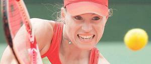 Chance vertan. Angelique Kerber kam mit der Favoritenrolle noch nicht klar. Foto: dapd
