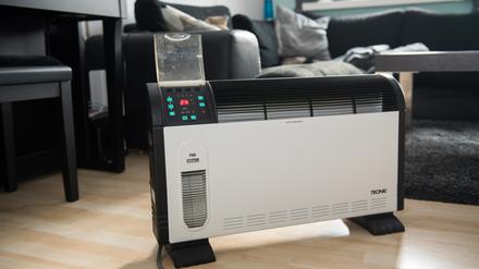 Mobile Elektroheizer scheinen sinnvoll: Sie bringen rasch Wärme in kühle Räume. Doch sie verbrauchen auch viel Strom.