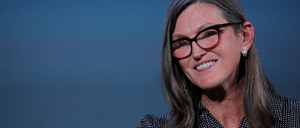 Der Ark Innovation ETF der Investorin Cathie Wood büßte in Erwartung an die Zinswende deutlich an Wert ein. 