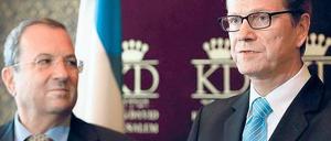 Besorgte Gesichter. Nach seinem Gespräch mit dem israelischen Verteidigungsminister Ehud Barak (links) in Jerusalem sagte Außenminister Guido Westerwelle, die Spannungen zwischen Israel und dem Iran seien „ernst, sehr ernst“. 