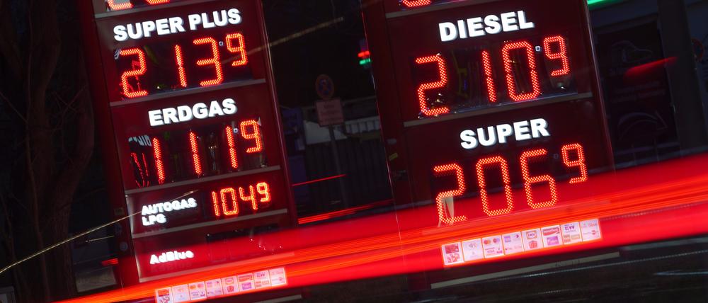 Benzinpreise erreichten zuletzt immer neue Rekorde.