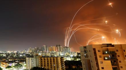Der Iron Dome in Isreal im Einsatz gegen feindlichen Beschuss der Hamas. 