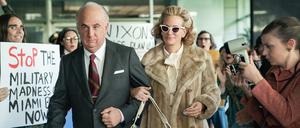 50 Jahre nach dem Watergate-Einbruch: Sean Penn und Julia Roberts im AppleTV-Drama „Gaslit“.