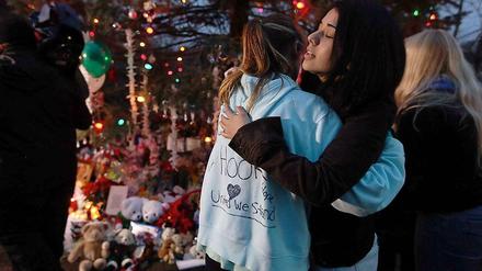 Die Menschen in Newtown werden lange brauchen, um nach dem Schulmassaker wieder in den Alltag zurückzufinden.