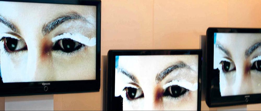 Sieht gut aus. Aber: HD-Fernsehen unterliegt auch vielen Einschränkungen, von Vorspulsperren bis zu Verschlüsselungen, die es unmöglich machen, auch nur eine digitale Szene aus Fernseher oder Receiver heraus auf DVD oder externen Computer zu kopieren. Foto: picture alliance