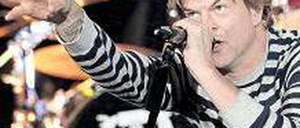 Dompteur im Zirkus, so sieht Frontmann Campino seine Rolle in der Band. 