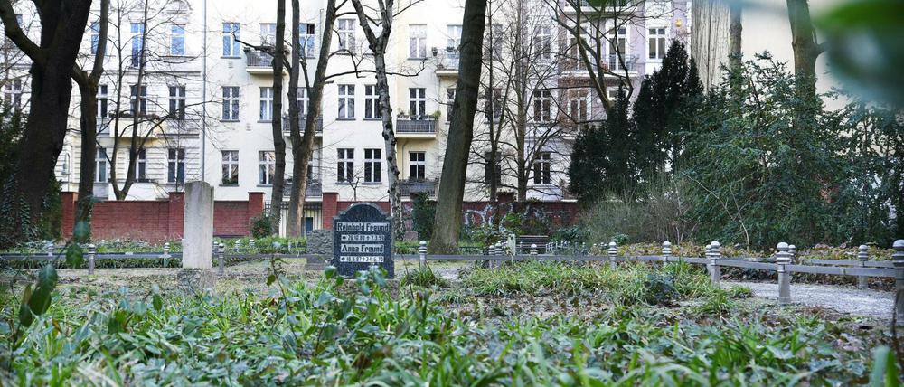 Der Friedhofspark Pappelallee in Prenzlauer Berg.