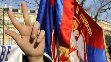 Protest von Serben gegen die Unabhängigkeit des Kosovo.
