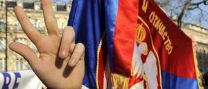 Protest von Serben gegen die Unabhängigkeit des Kosovo.