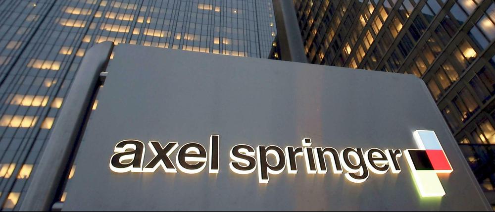 Eine angebliche Bombe im Axel-Springer-Haus entpuppte sich als Glückwunschkarte.