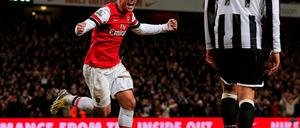 Lukas Podolski nach seinem Treffer gegen Newcastle.