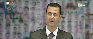 Im syrischen staatlichen Fernsehen war Assad am Sonntag live zu sehen - zum ersten Mal seit sieben Monaten.