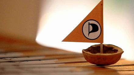 Eine Mitarbeiterin eines Piraten-Politikers sorgt zum wiederholten Mal für Negativschlagzeilen.