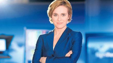 Nachrichtenfrau. Caren Miosga präsentiert im Wechsel mit Tom Buhrow die „Tagesthemen“ aus Hamburg. Foto: NDR