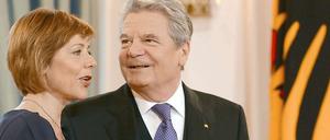 Gut lachen. Daniela Schadt und Joachim Gauck.
