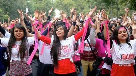 "One Billion Rising" - Eine Milliarde Menschen erhebt sich gegen sexuelle Gewalt an Frauen. Auch in Neu Delhi.